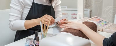 バンコク主要モール内プレミアムネイル＆スパ運営会社